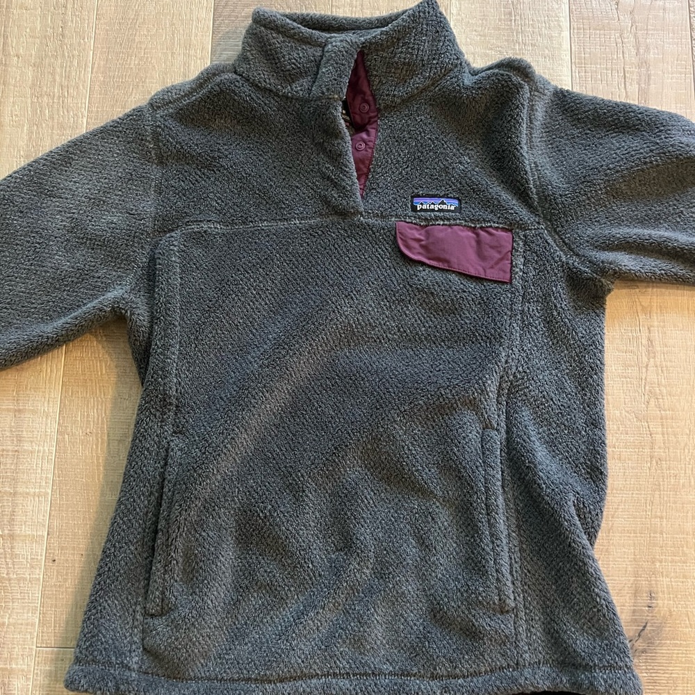 Patagonia Gray and Red Fleece Jacket with Quarter-Zip